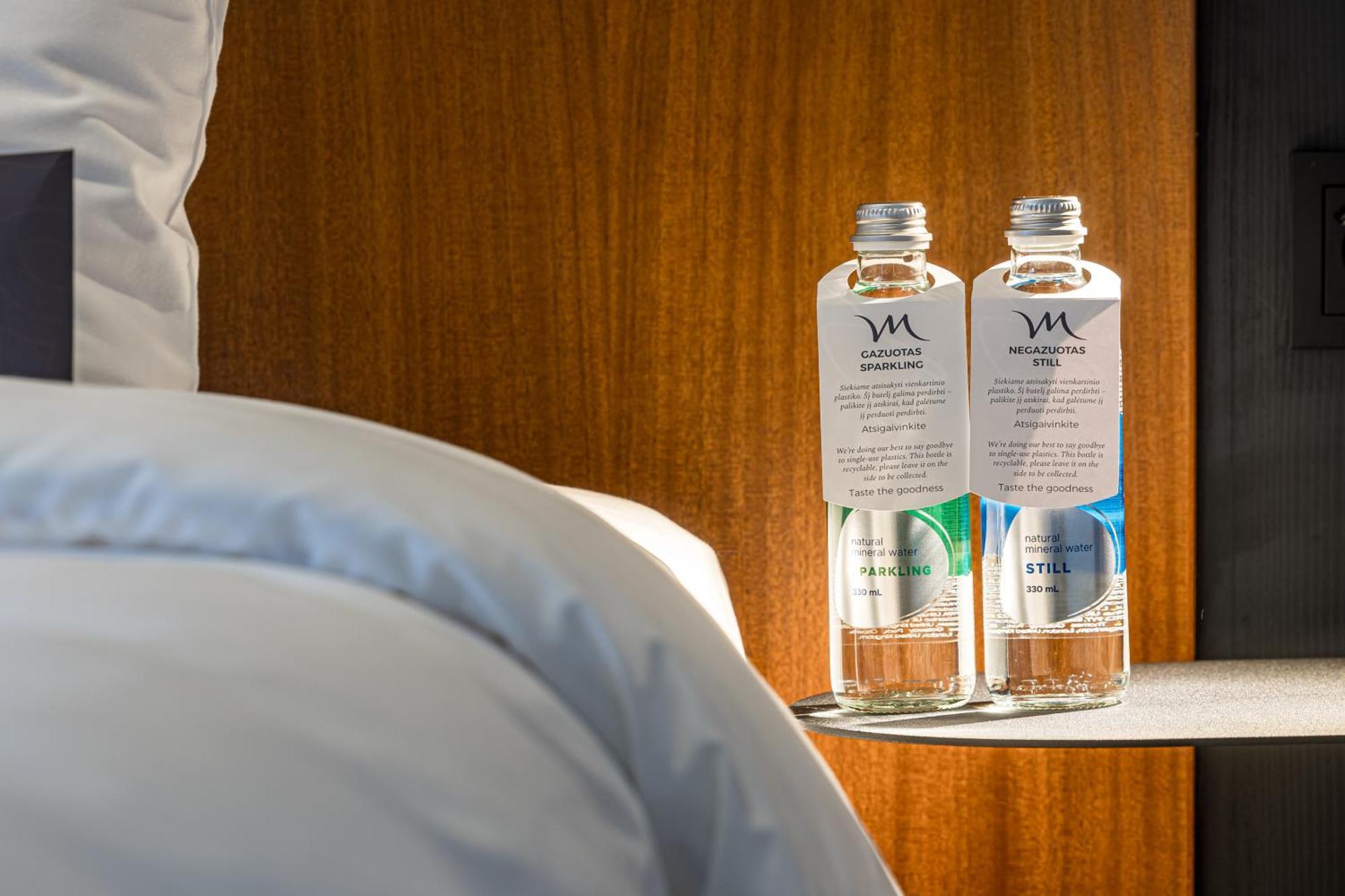 Mercure Palanga Vanagupe Resort & Spa Buitenkant foto W Hotels water bottles