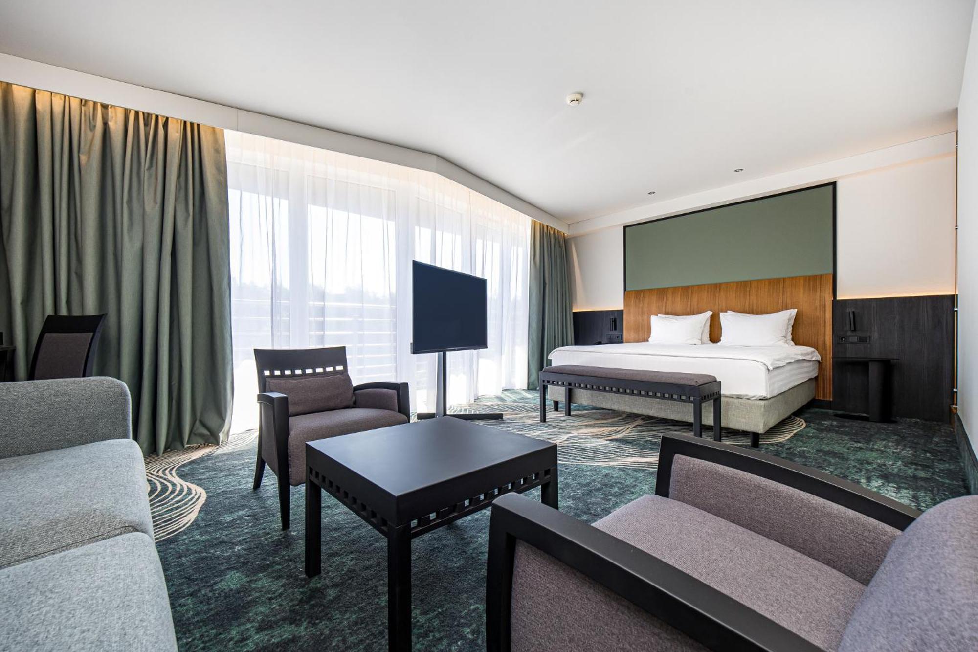 Mercure Palanga Vanagupe Resort & Spa Buitenkant foto Suite
